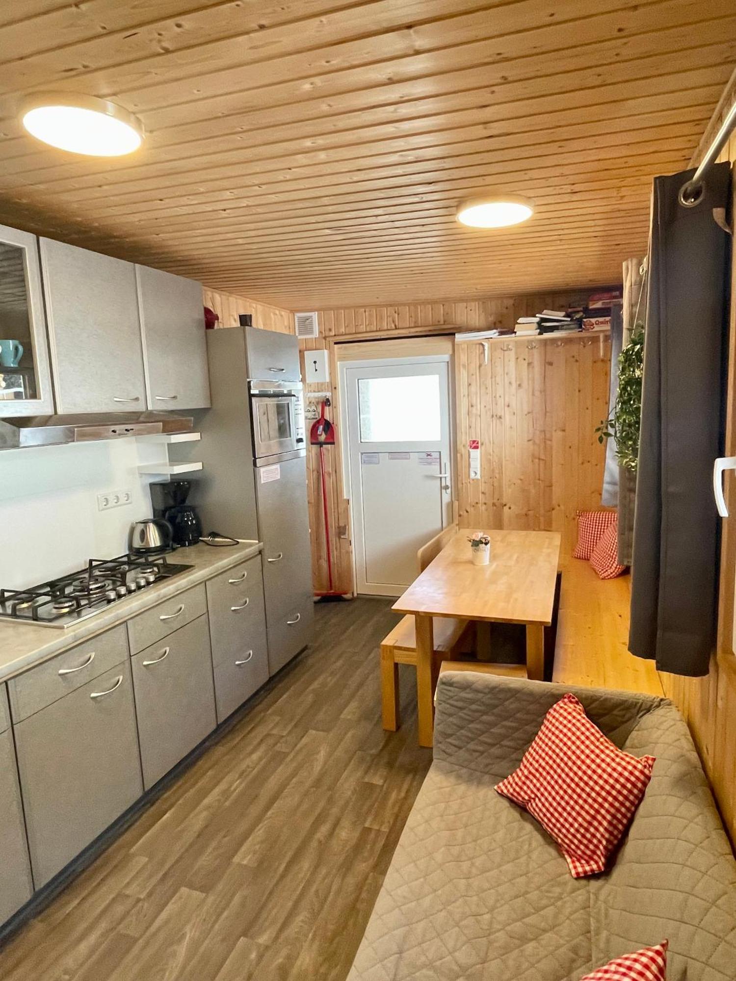 Zillerglueckhuette - 5 Sterne Camping Aufenfeld Aschau Im Zillertal Exterior foto
